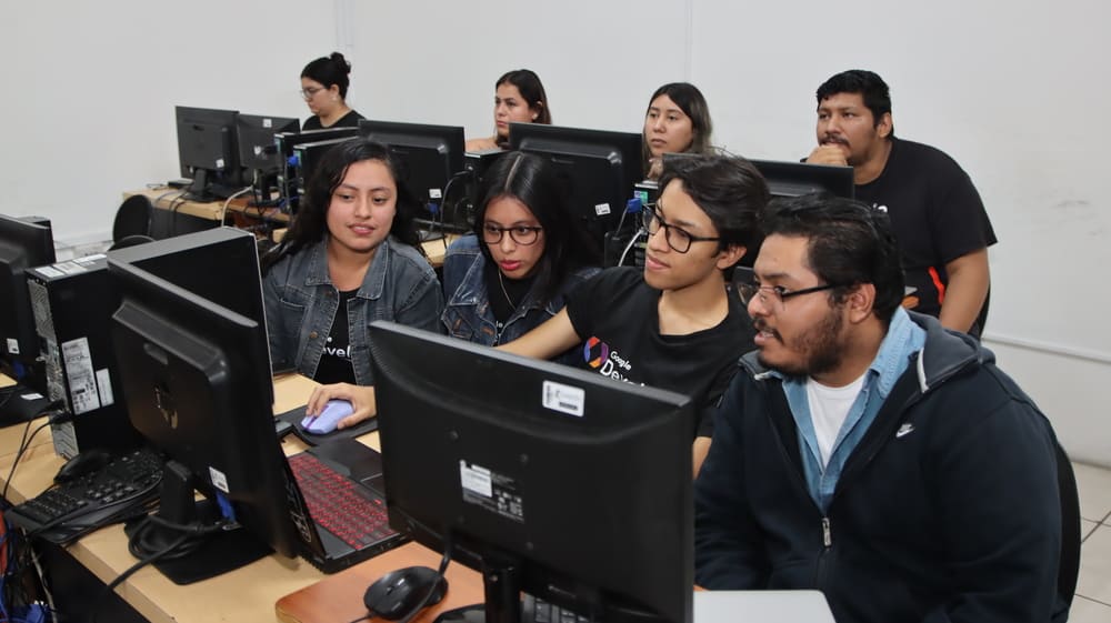 Otorgar más becas de formación técnica y para la vida y el trabajo